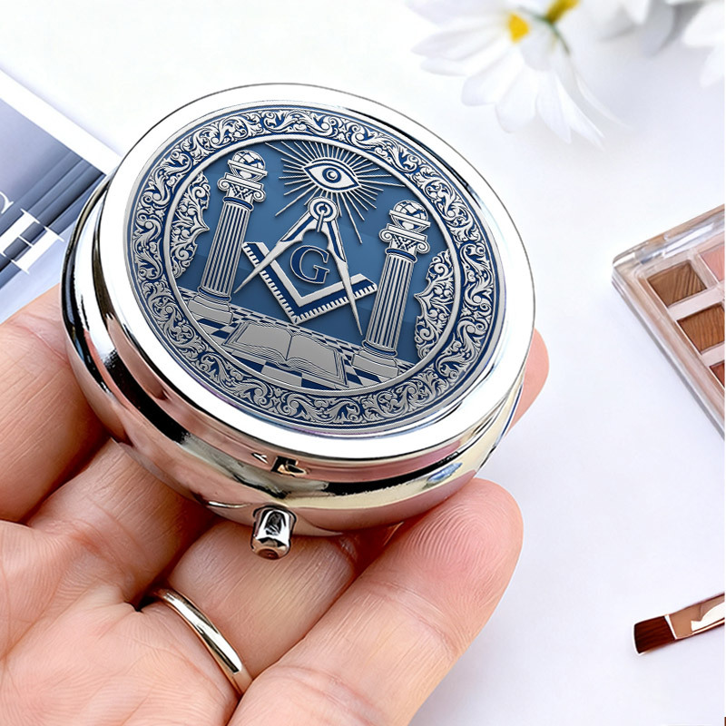 Travel Accessories Gifts For Men - Квадратная металлическая таблетница Moso Free Association,