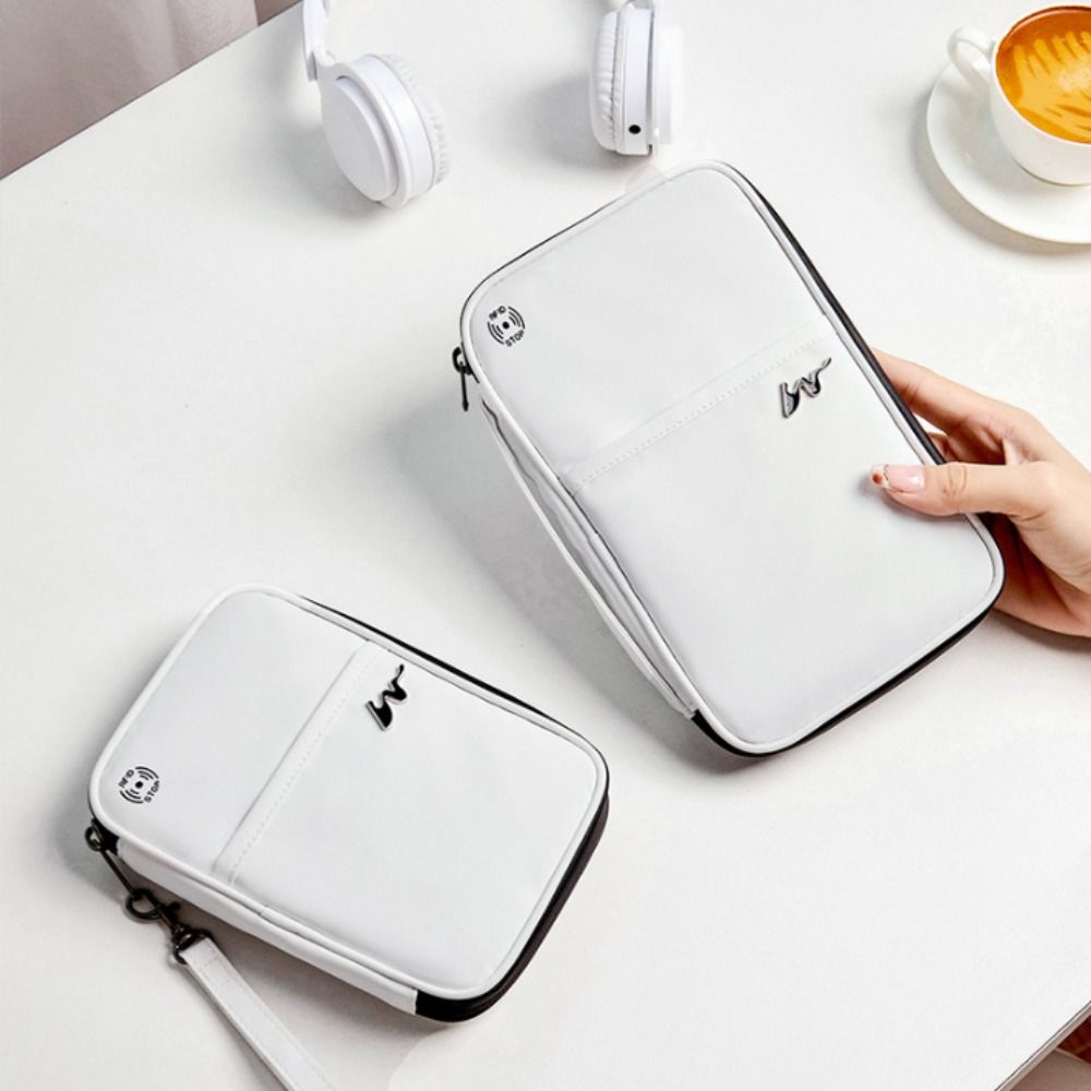 Портативный держатель для карт – обзор и цена Travel Accessories Rfid